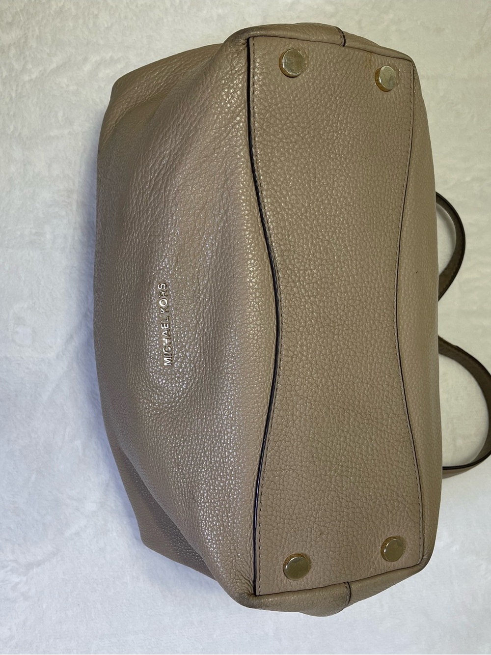 Michael Kors Raven Large Pebbled Leather Shoulder Bag - Taupe Beige Tan - Picture 3 of 9